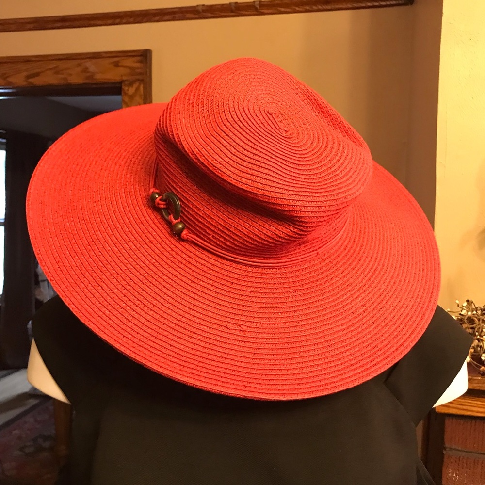 Never worn!  Red hat